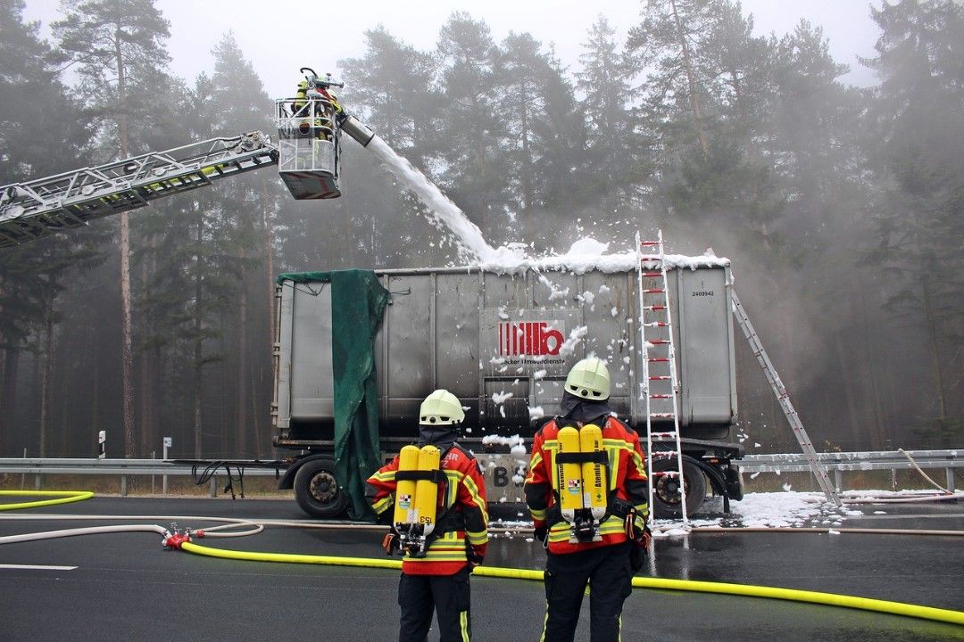 Kruft A61: LKW in Brand