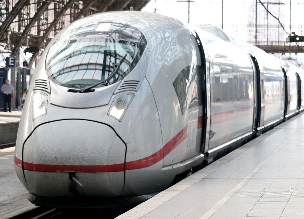 Hälfte der Fernverkehrszüge ab August gestrichen: ICE nach Stuttgart fällt aus