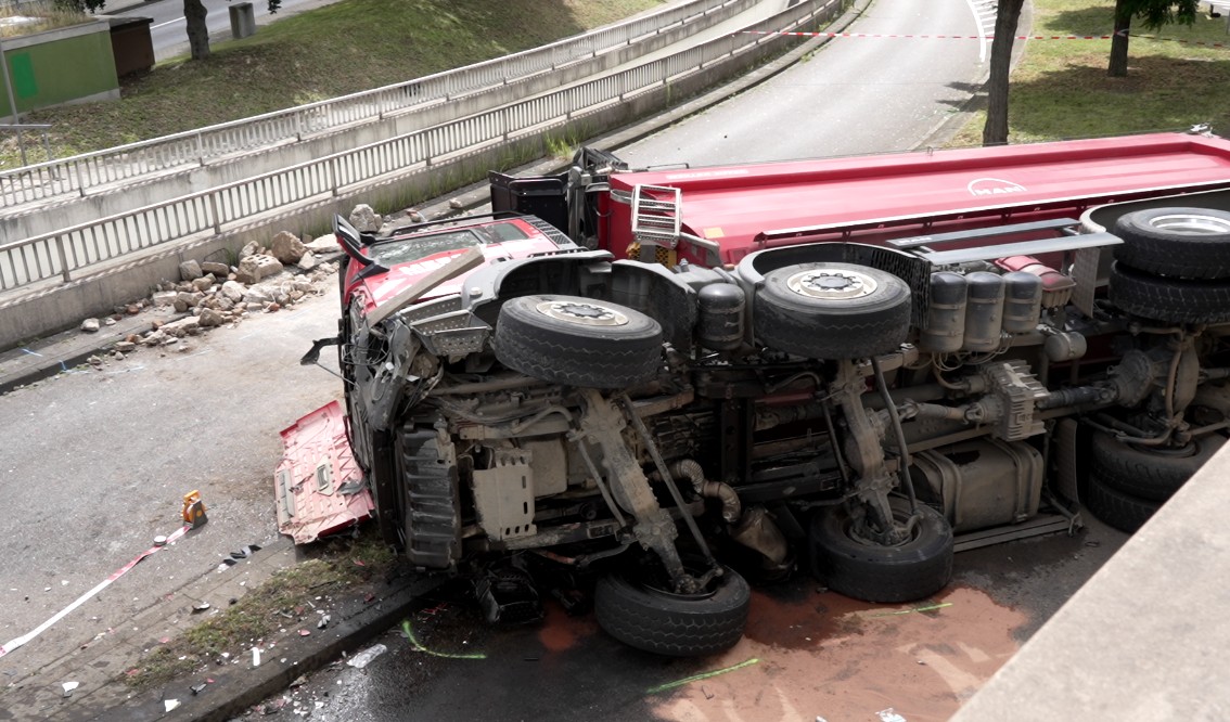Unfall Saarkreisel: 35-Jähriger Fahrer ist tot