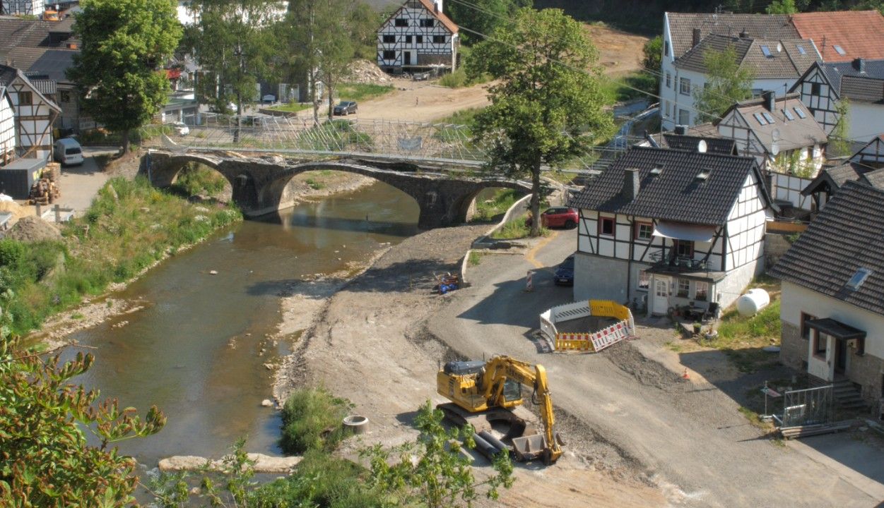 Ahrtal im Aufbau – zwischen Herausforderungen und Hoffnung Ahrtal im Aufbau – zwischen Herausforderungen und Hoffnung