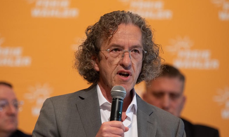 Joachim Streit: "Freien Wähler sind mein Baby, mein Projekt, mein Kind" Joachim Streit: "Freien Wähler sind mein Baby, mein Projekt, mein Kind"