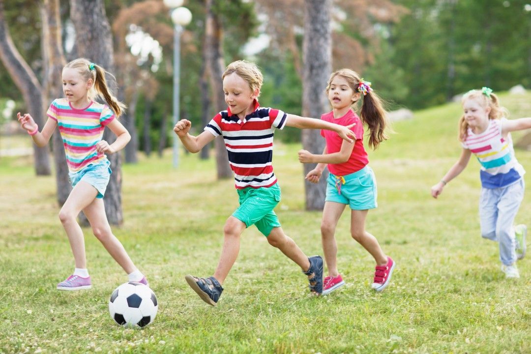 Kasse: Sprachstörungen und Mangel an Bewegung bei Kindern Kasse: Sprachstörungen und Mangel an Bewegung bei Kindern