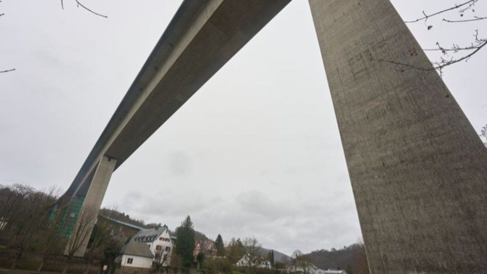 Sanierte Lahnbrücke der B42 wieder freigegeben