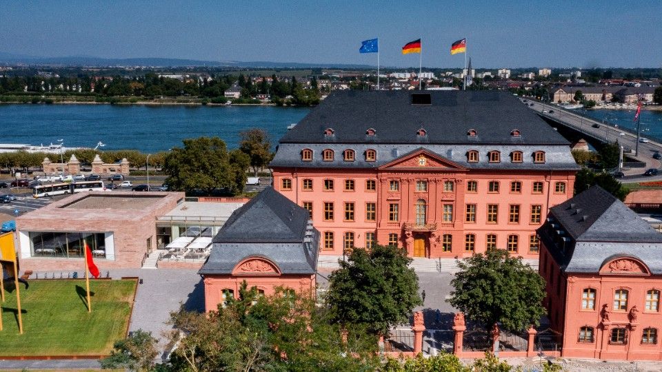 Mehr Geld für Parlamentarier - Diäten steigen