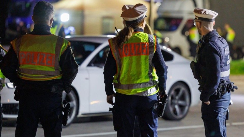 Fast 1.200 illegale Einreisen bei Grenzkontrollen