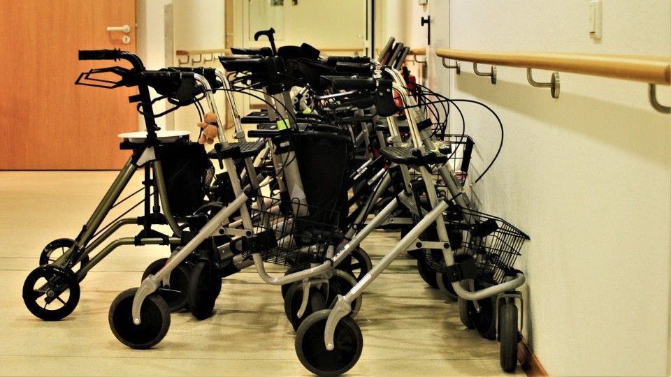 Finanzielle Belastung von Pflegeheim-Bewohnern gestiegen