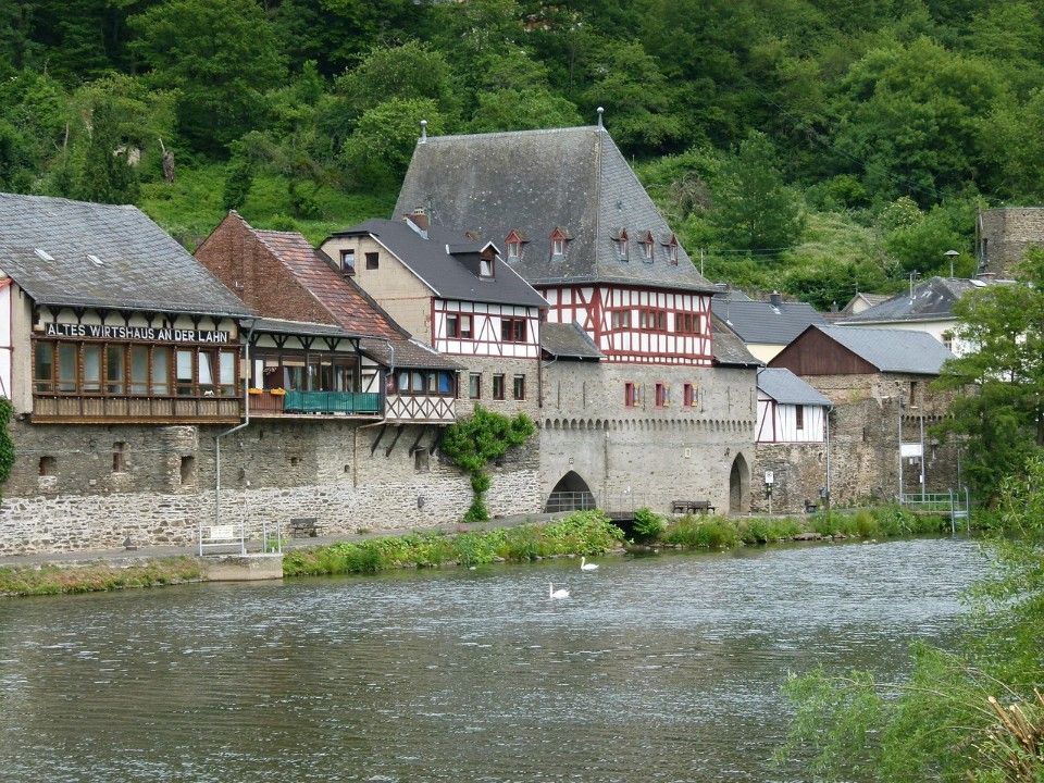 Schiefer Turm in Dausenau ist zu schief