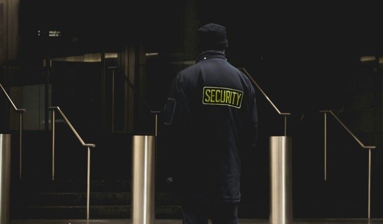 Security-Mitarbeiter im Löhr-Center durch Pfefferspray verletzt Security-Mitarbeiter im Löhr-Center durch Pfefferspray verletzt