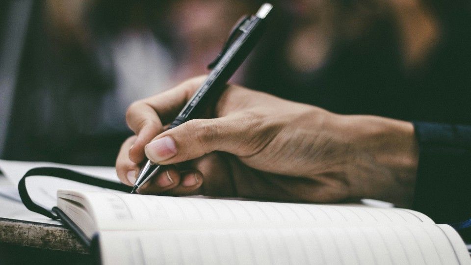 Forderungen für den öffentlichen Dienst: Mehr Lohn und bessere Arbeitsbedingungen
