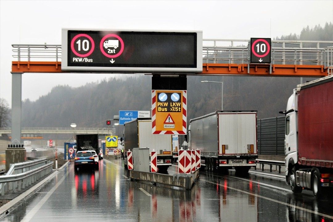 Hering warnt vor Provokation der Nachbarländer Hering warnt vor Provokation der Nachbarländer