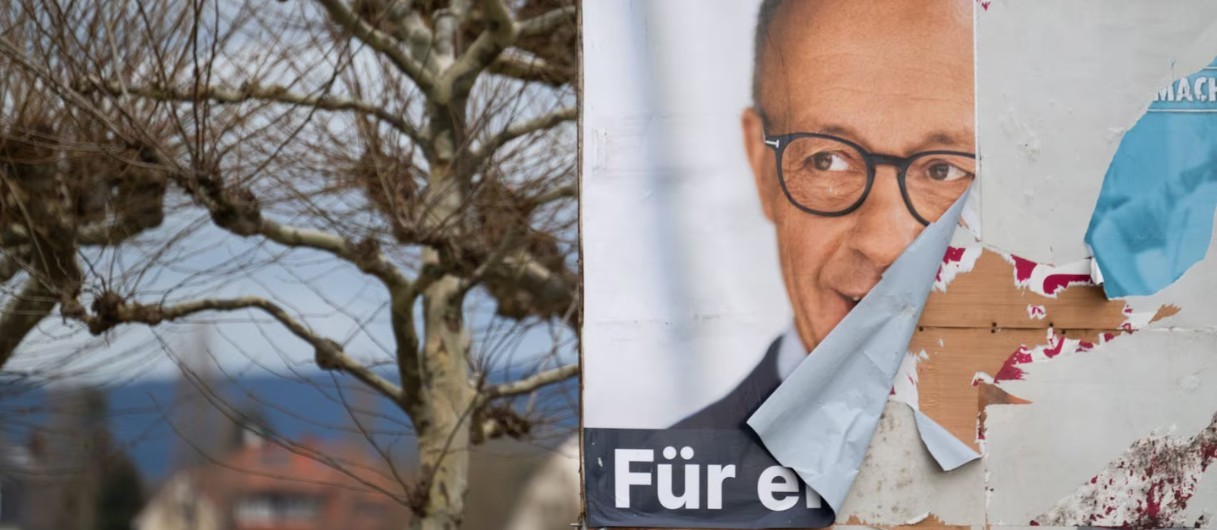 Was bei Vandalismus an Wahlplakaten droht