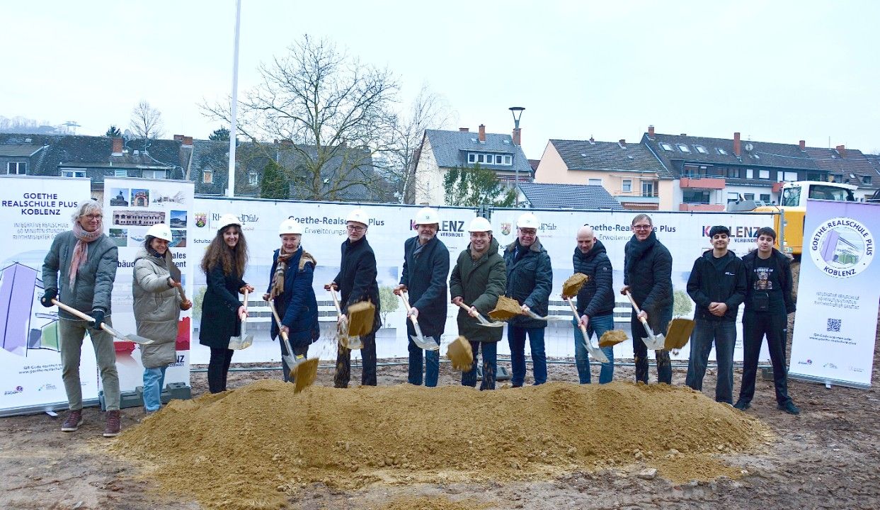 Feierlicher Spatenstich für den Erweiterungsbau der Goethe-Realschule plus
