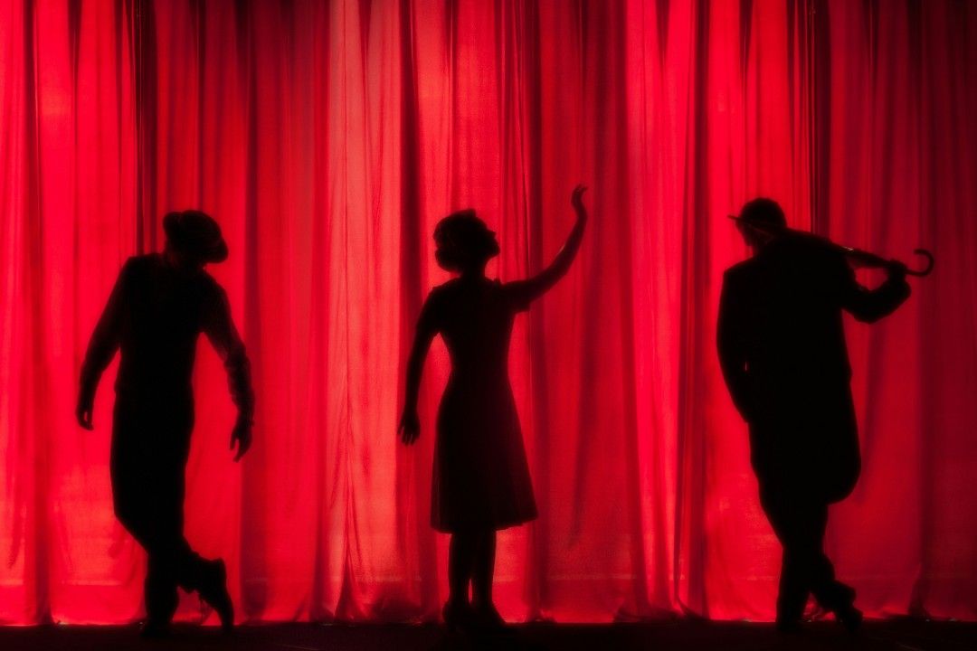 Einbruch in das Theaterzelt auf der Festung Einbruch in das Theaterzelt auf der Festung