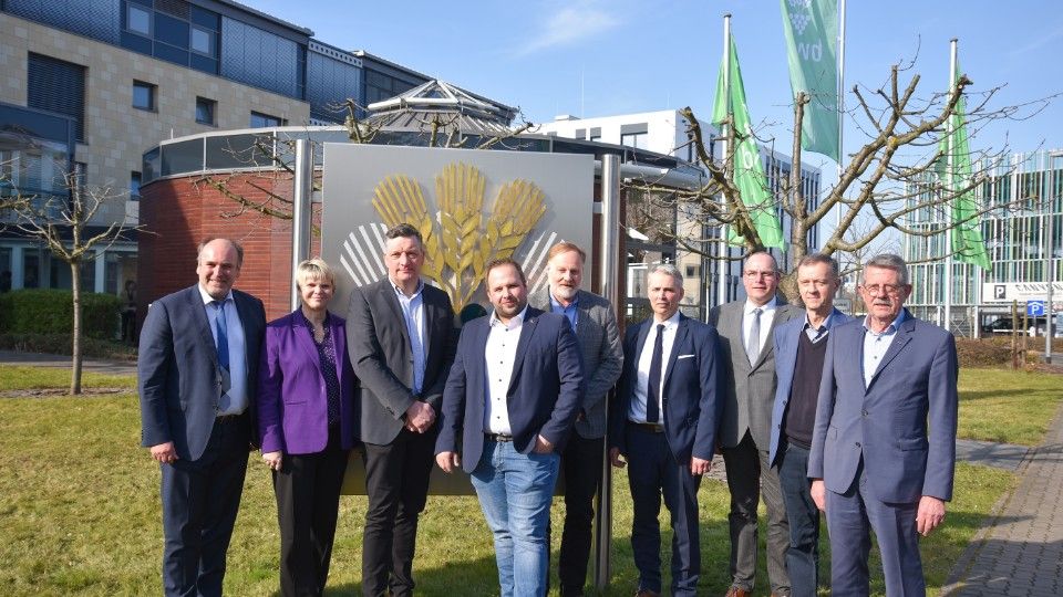 Marco Weber als Präsident bestätigt - Wahl des Präsidiums im Bauern- und Winzerverband Rheinland-Nassau 