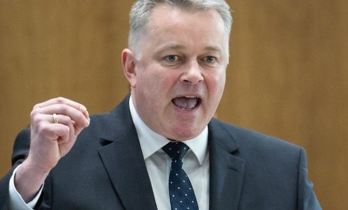 Markige Worte in Debatte um Infrastruktur und Investitionen Markige Worte in Debatte um Infrastruktur und Investitionen