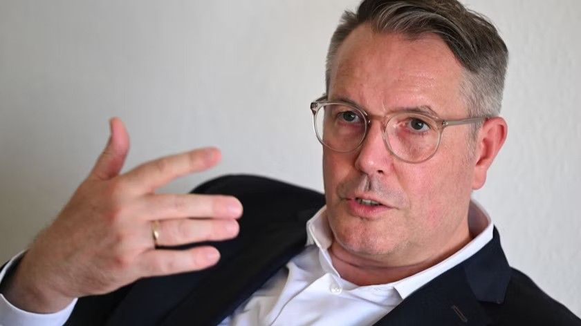 Schweitzer will junge Menschen stärker in Blick nehmen