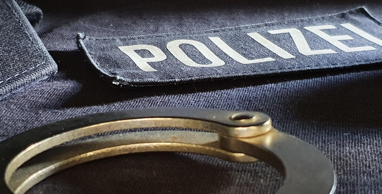 Geschwindigkeitskontrollen führen zur Vollstreckung eines Haftbefehls