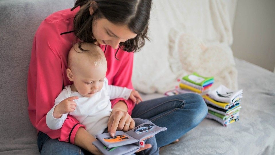 Vom Equal Pay Day zum Internationalen Frauentag: Warum Frauen trotz höherer Bildung oft weniger verdienen