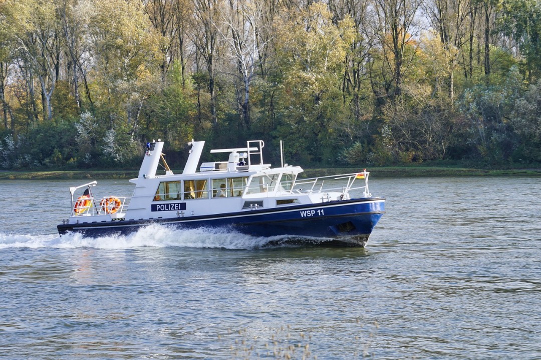 Schiffsunfall auf dem Rhein