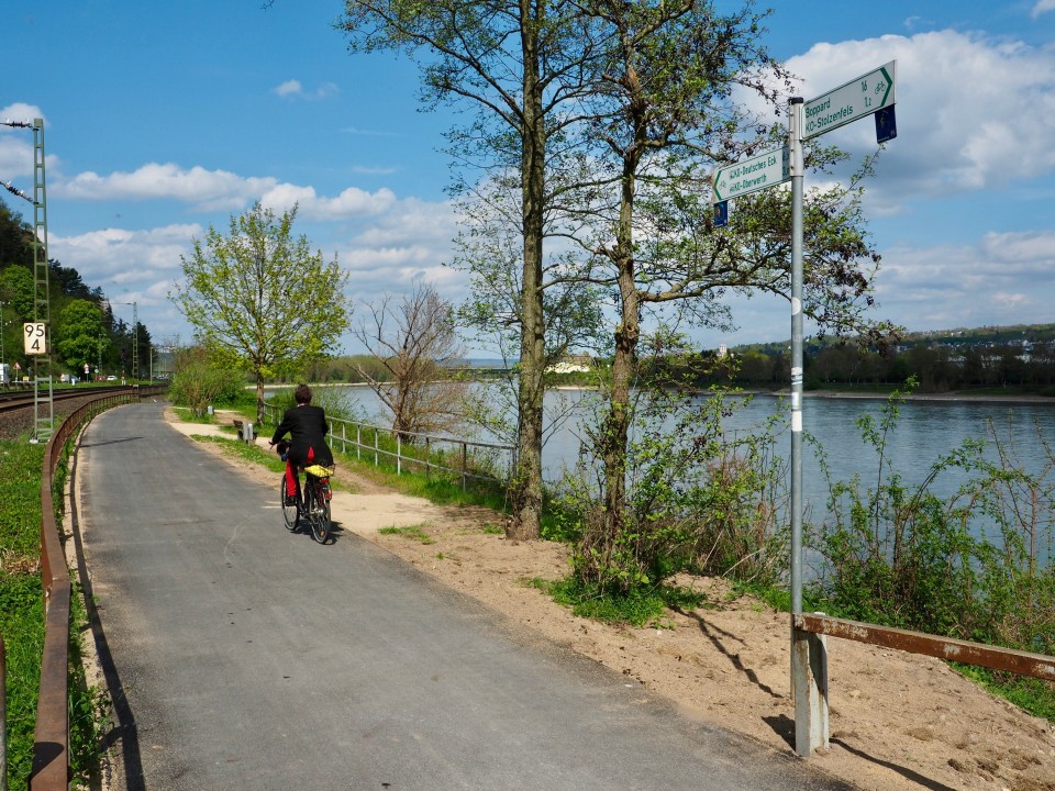 Radweg zwischen Stolzenfels und Königsbach wieder freigegeben Radweg zwischen Stolzenfels und Königsbach wieder freigegeben