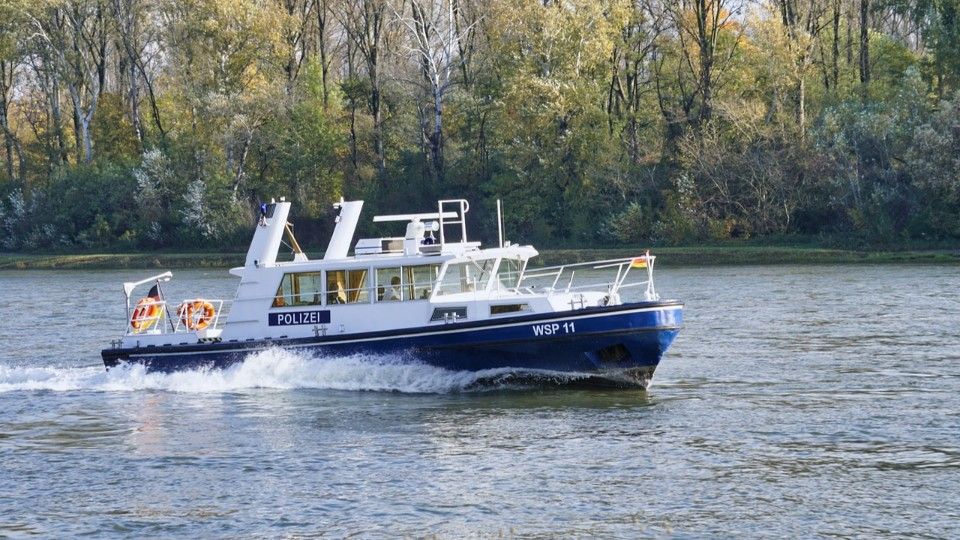 Schiffsunfall auf dem Rhein