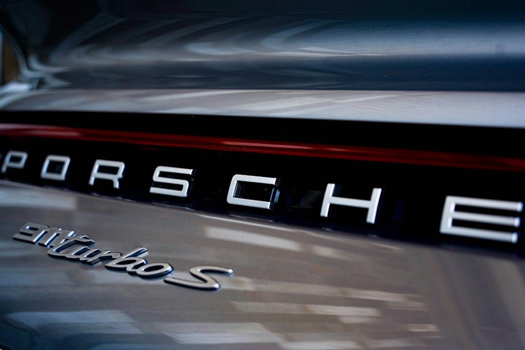 Diebstahl eines hochwertigen Porsche 911 Turbo Diebstahl eines hochwertigen Porsche 911 Turbo