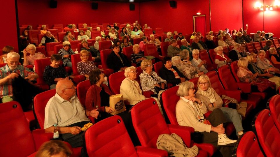 Generationenkino Neuwied verbindet Jung und Alt
