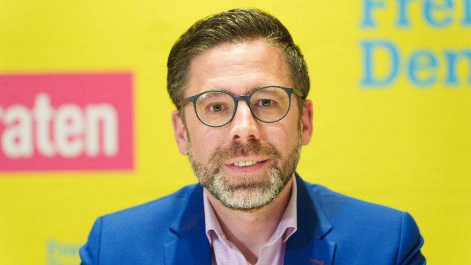 Fernis soll Justizminister werden und Schmitt Parteichefin