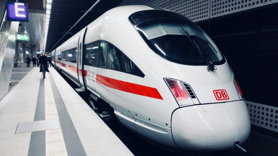 Rheinland-Pfälzer entdecken Bus- und Bahnfahren für sich