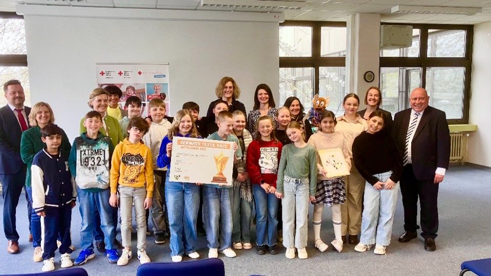 Textil Race Mittelrhein 2025: Gewinnerschule unterstützt durch das DRK Koblenz