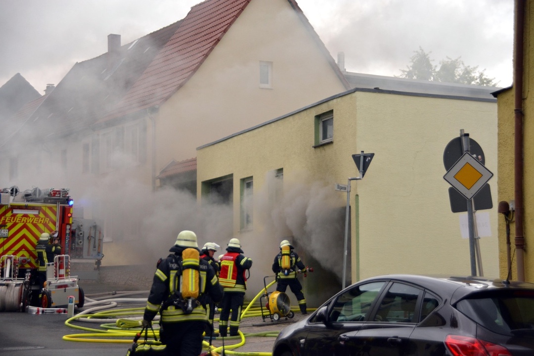 Neuhäusel: Zeugen nach Brandstiftung gesucht