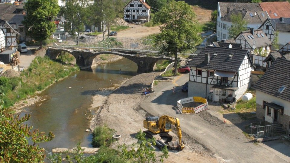 Hochwasserschutz als Dauerverpflichtung nach Ahrtal-Flut