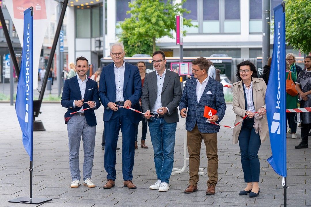 Forschungspavillon der Hochschule Koblenz auf dem Zentralplatz feierlich eröffnet