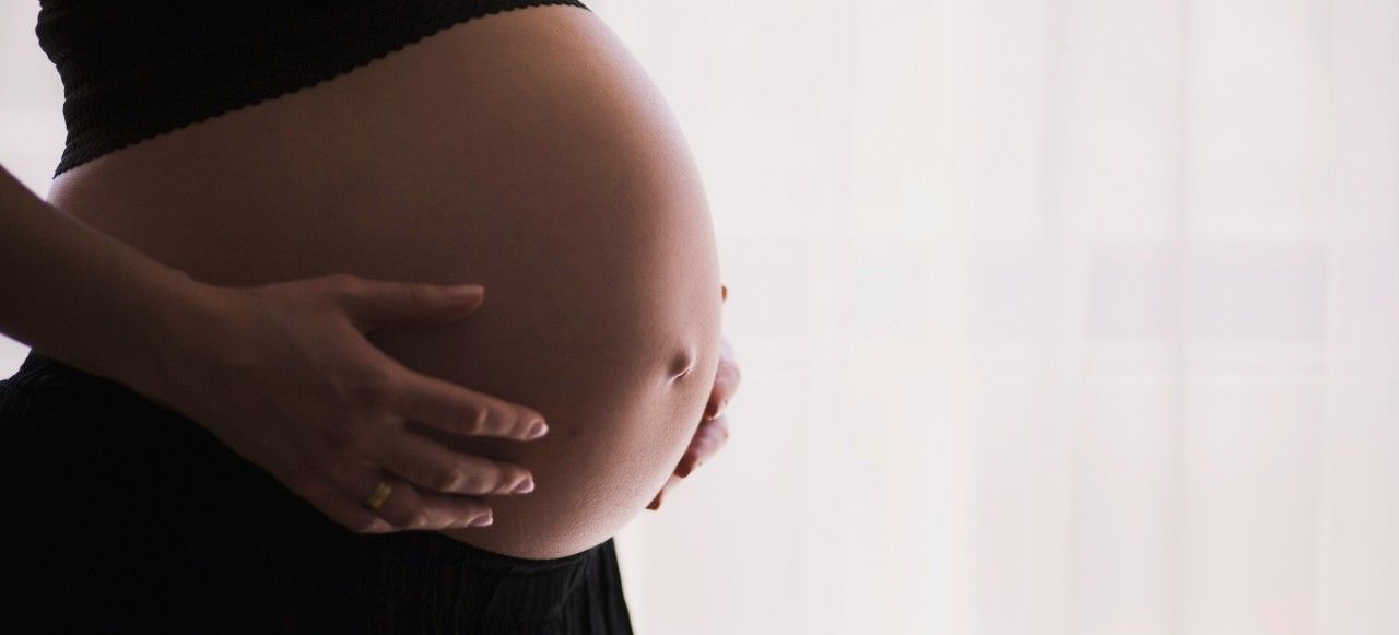 Mehr Unterstützung für Hebammen gefordert