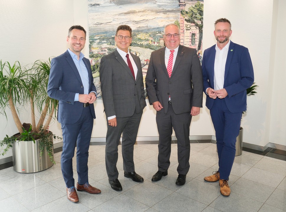 Jörg Perscheid wird neuer Vorstandsvorsitzender der Sparkasse Koblenz Jörg Perscheid wird neuer Vorstandsvorsitzender der Sparkasse Koblenz