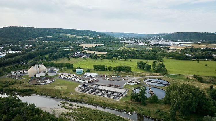 142 Millionen Euro für sauberes Wasser: Modernste Kläranlage Deutschlands entsteht in Remagen 142 Millionen Euro für sauberes Wasser: Modernste Kläranlage Deutschlands entsteht in Remagen