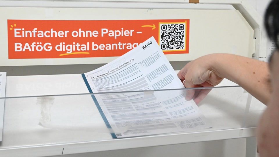 Trendwende «noch nicht geschafft» - Ruf nach Bafög-Reform