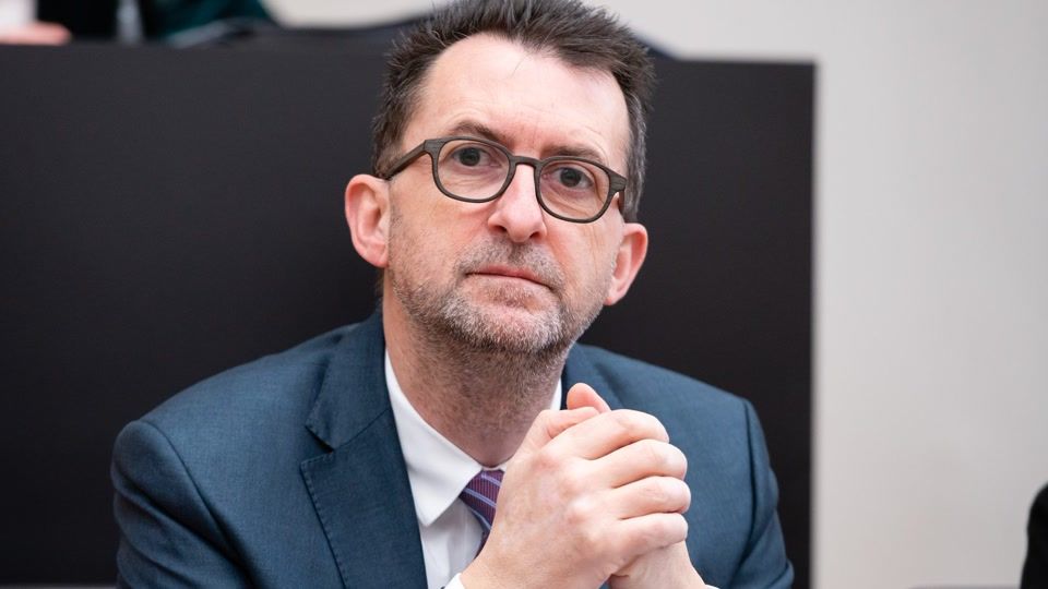 Minister Jost sieht Fachoberschule der Polizei als Erfolg