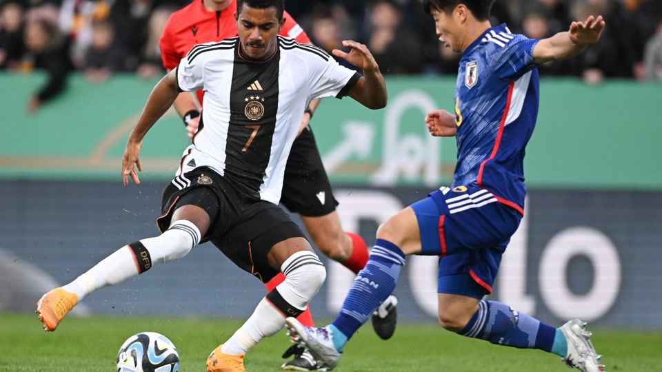 Mainz 05 holt japanischen Mittelfeldspieler