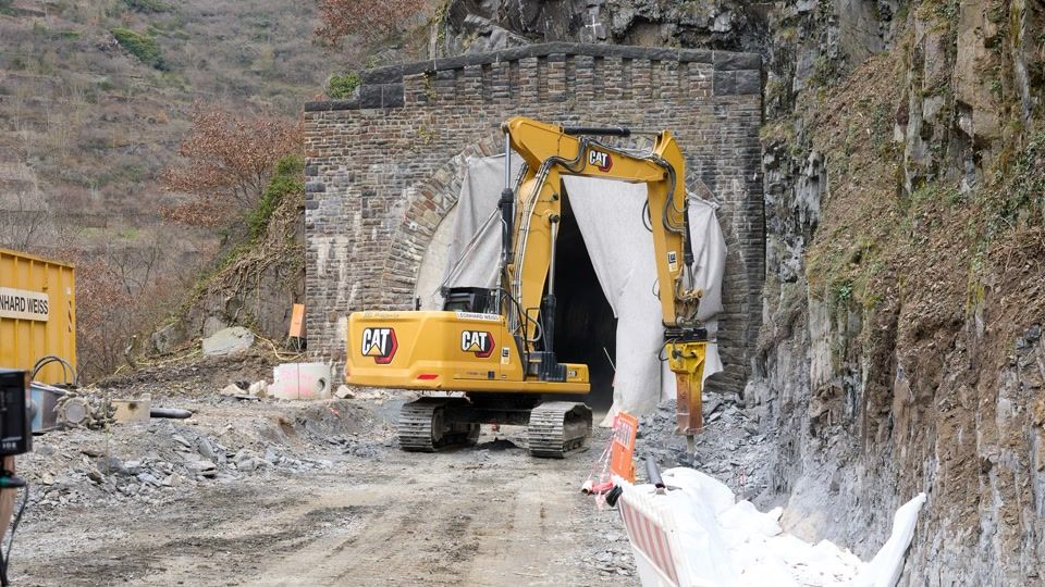 Alle bei Flut zerstörten Bahnbrücken wieder aufgebaut