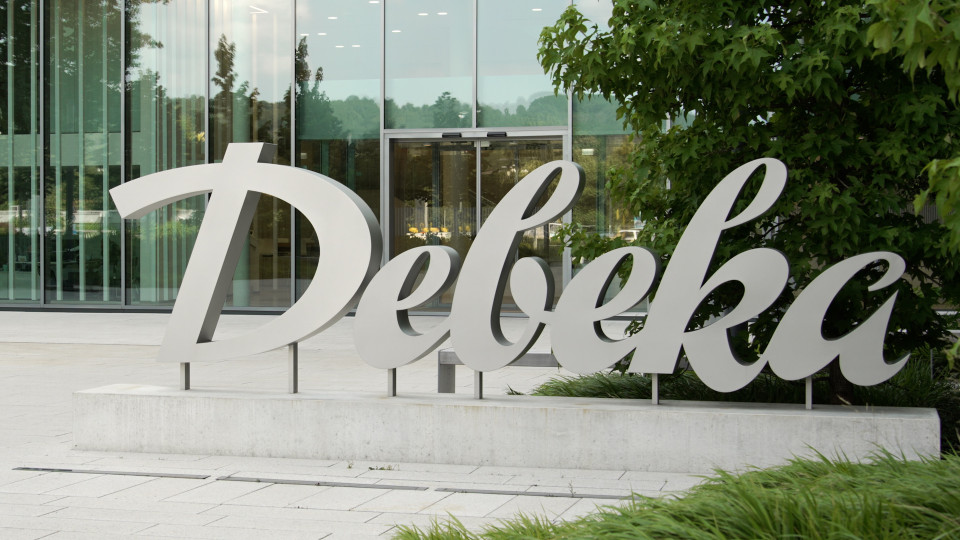 Debeka zahlt 220 Millionen Euro zurück
