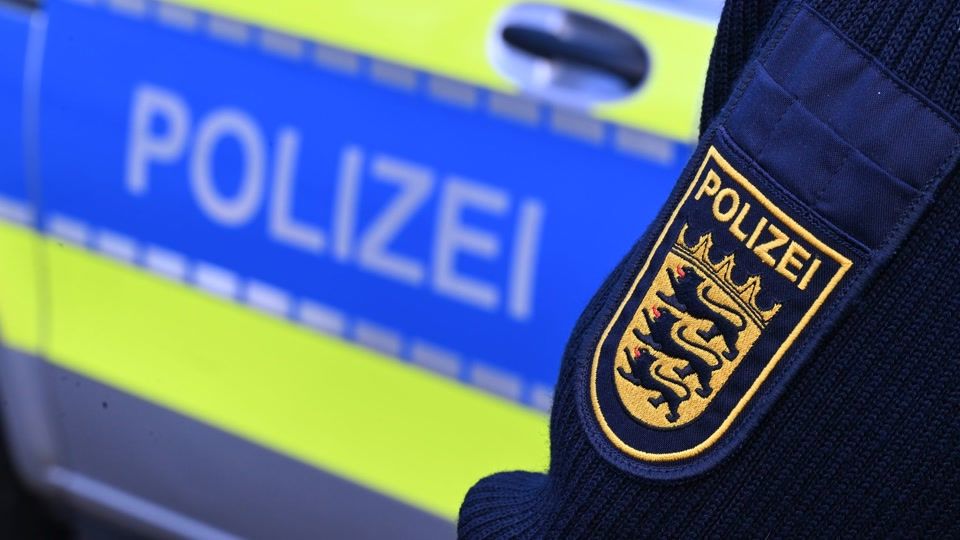 Illegales Autorennen endet in Unfall