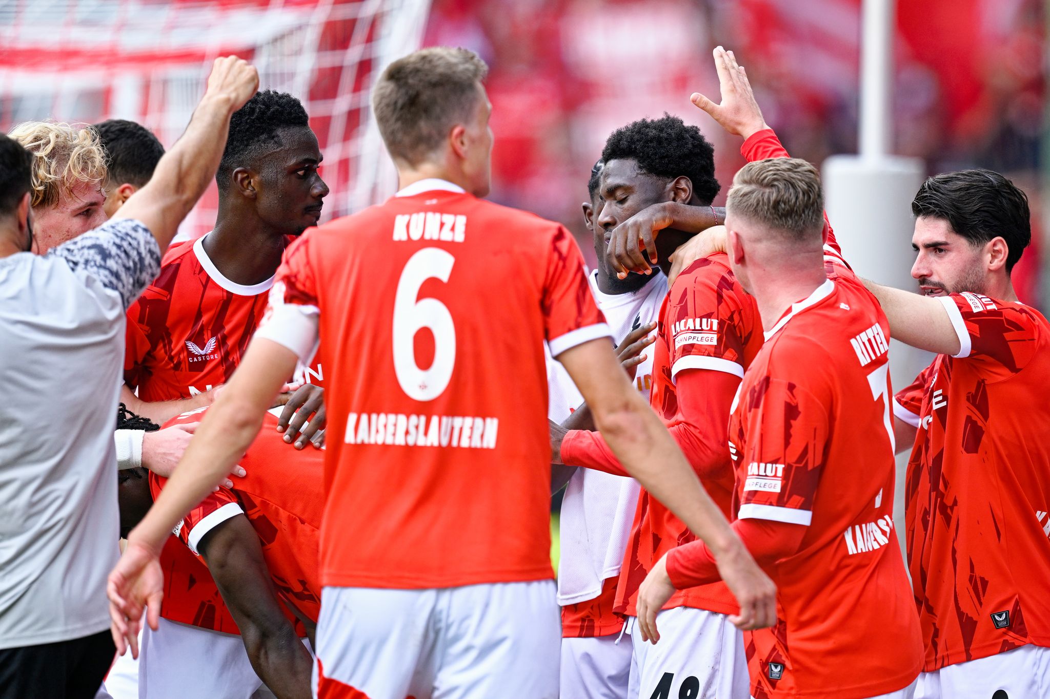 Ekstase pur: FCK feiert späten Sieg gegen Darmstadt