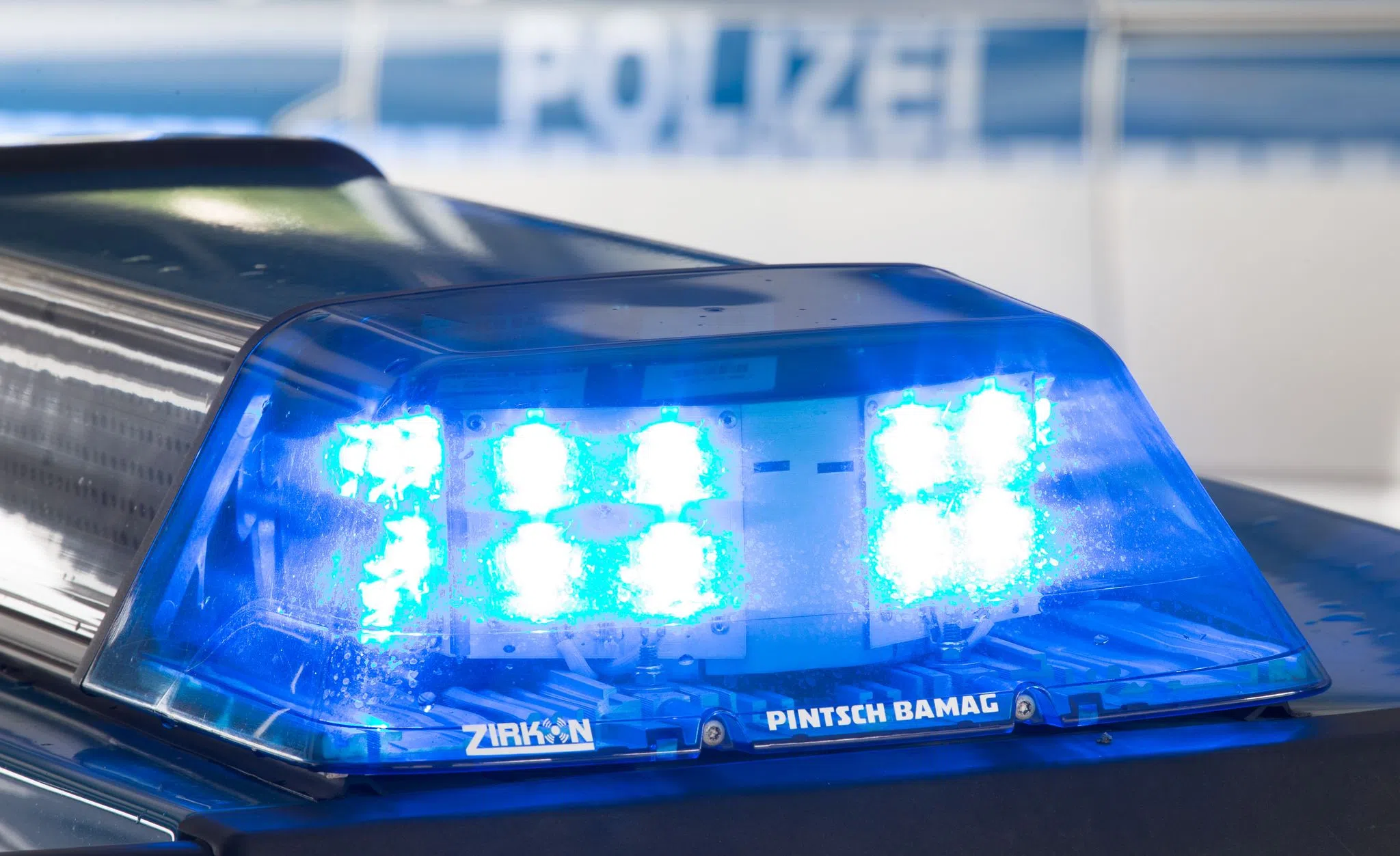 Motorradfahrer stürzt bei Aarbergen – schwer verletzt