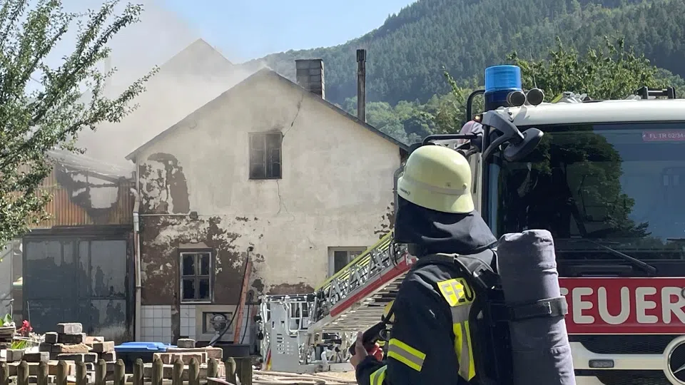 Ein Schwerverletzter bei Verpuffung in Brennerei in Mehring