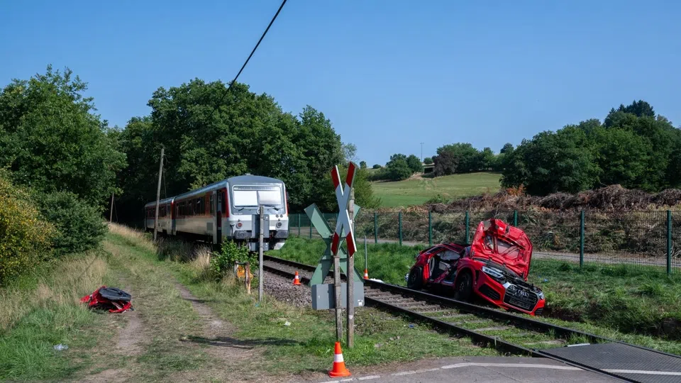 Ermittlungen nach schwerem Unfall - Deutsche Bahn «bestürzt»