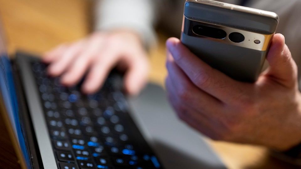 Radikalisierung im Internet? Prozess gegen 16-Jährigen