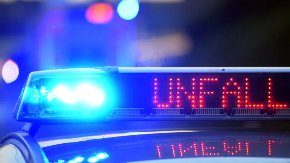 Tödlicher Unfall auf B271: Auto erfasst Radfahrerin