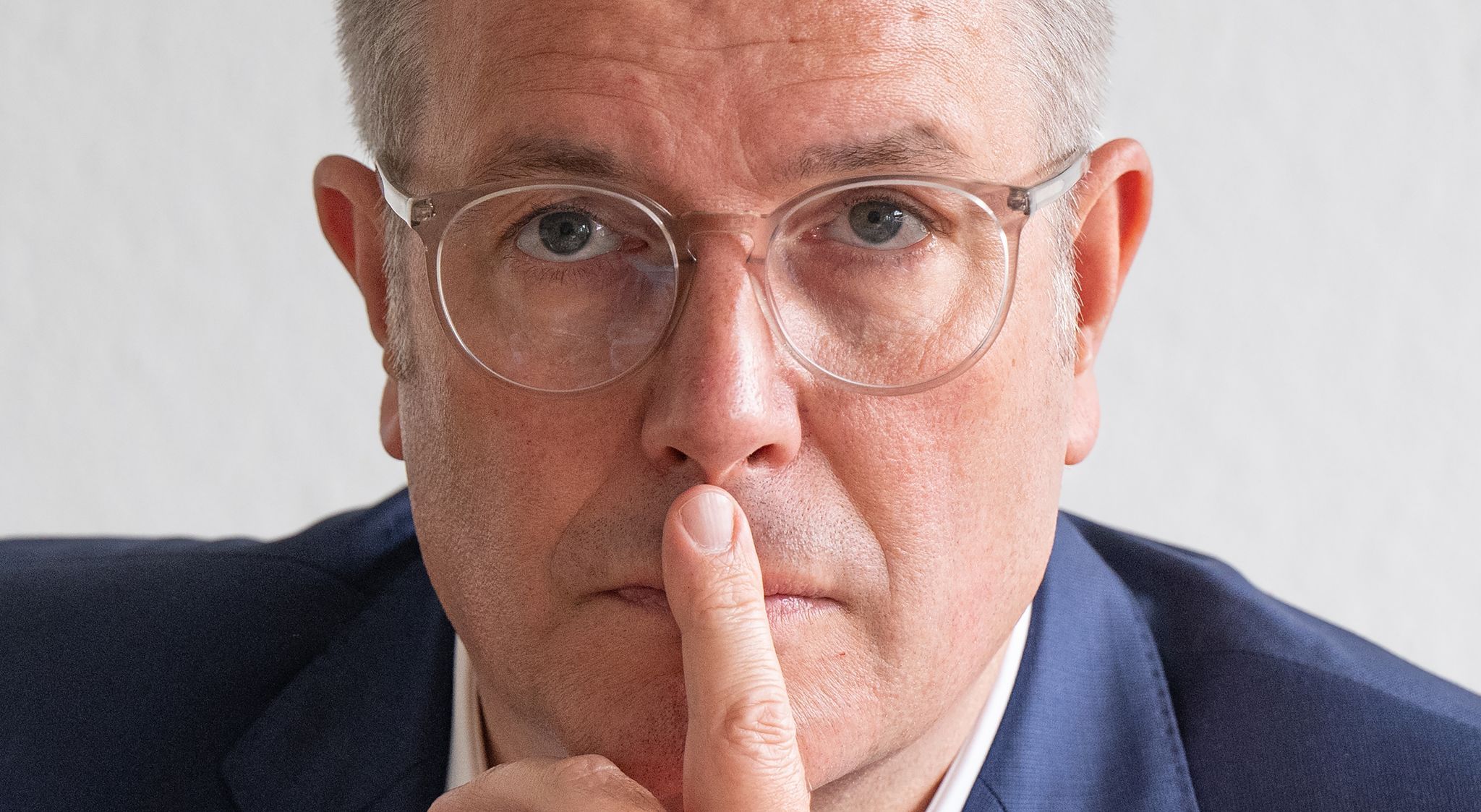 Schweitzer fordert Chemie-Dialog im Bund