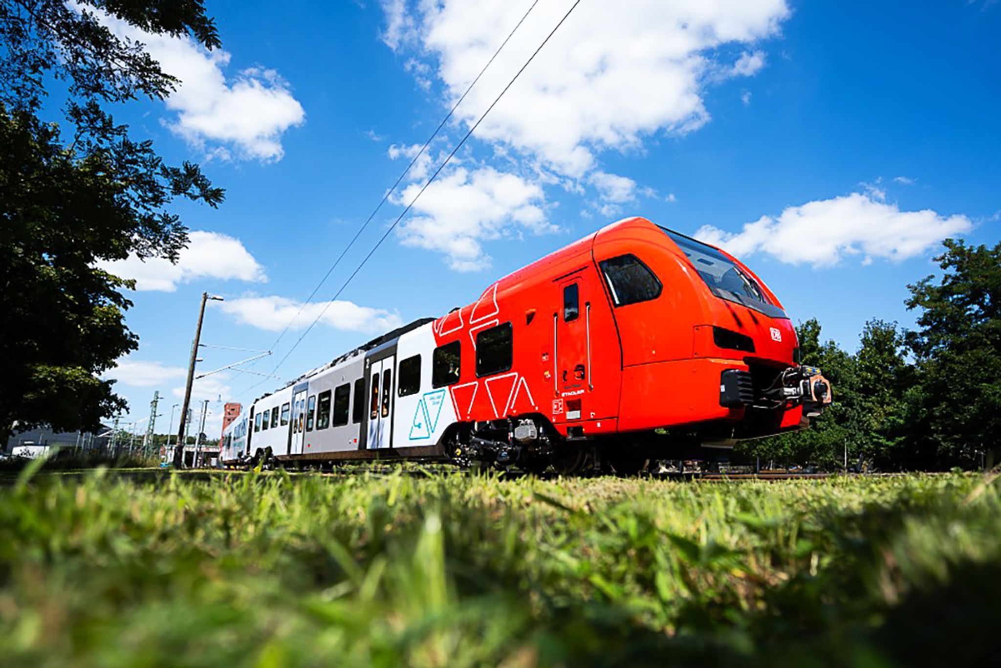 Akkuzug für Bahnverkehr in der Pfalz vorgestellt